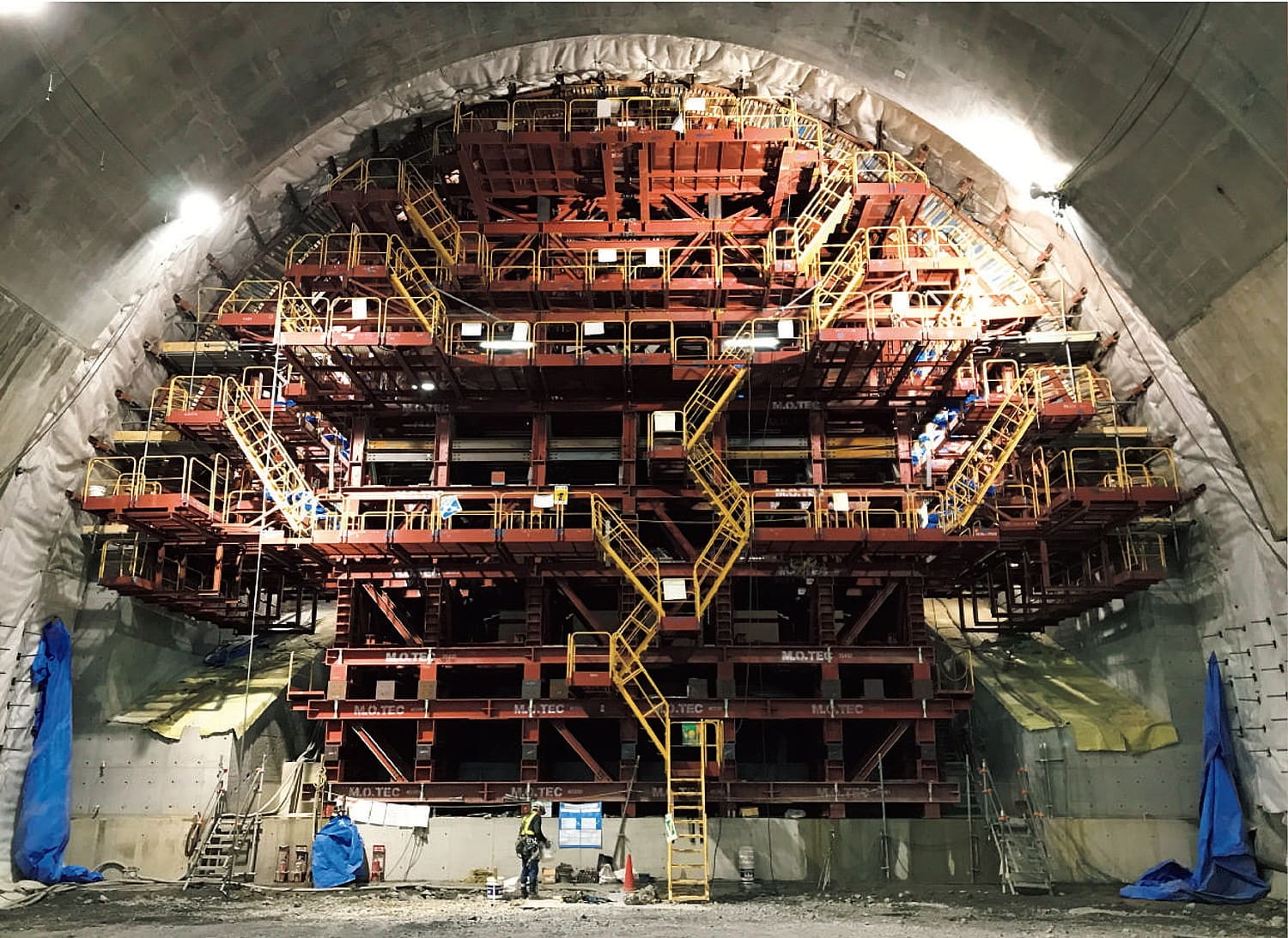 天ヶ瀬ダム再開発トンネル減勢池部建設工事