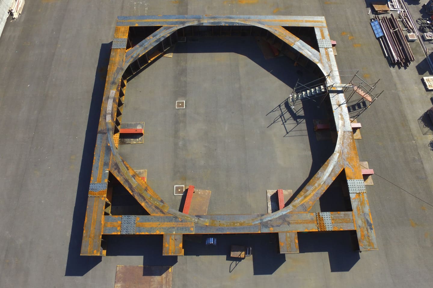 土木構造物（橋梁・ダム）