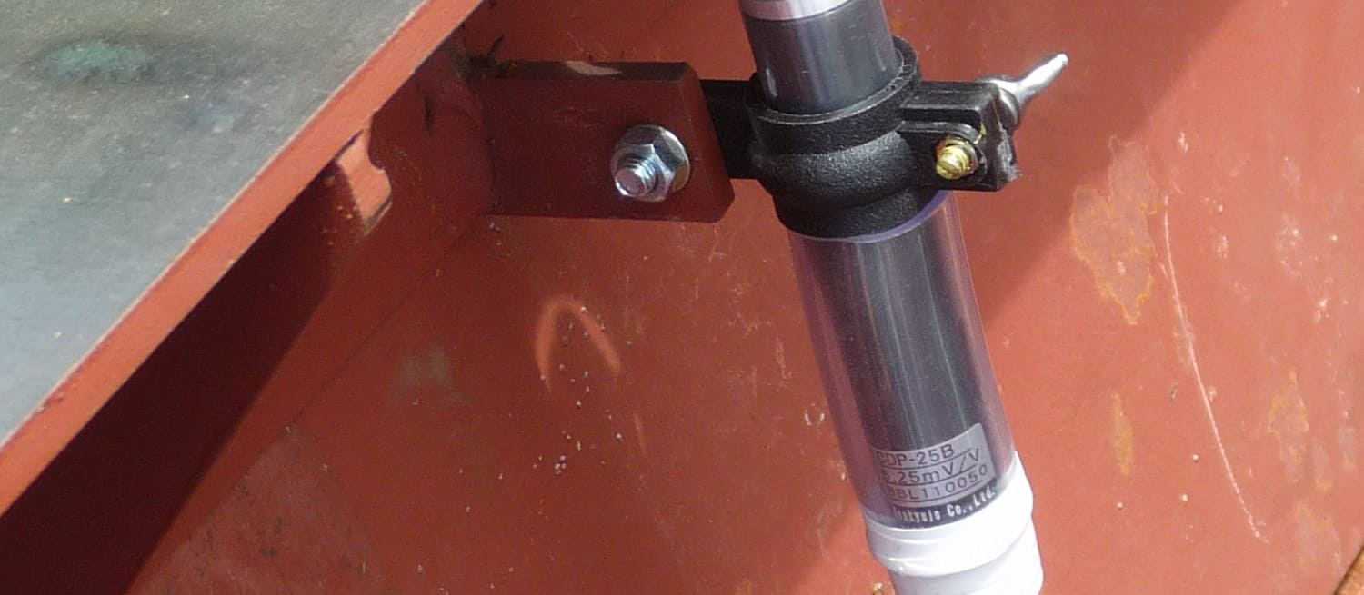 油セントル挙動管理センサー