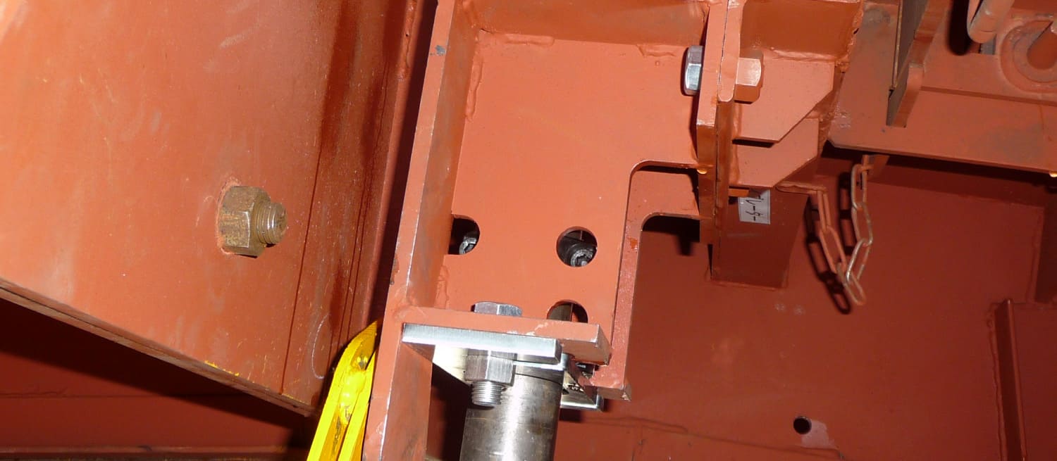 伸縮式バイブレータ装置