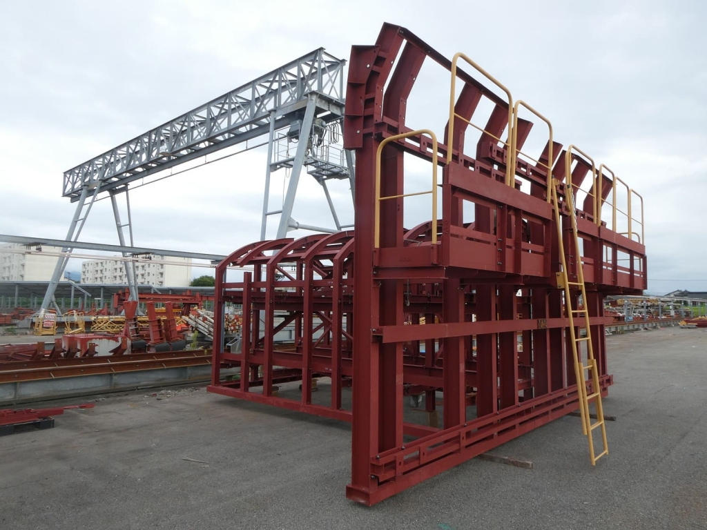 岩田地崎・札樽　器材坑型枠|北陸建工グループ | Future−鉄でつくる未来−