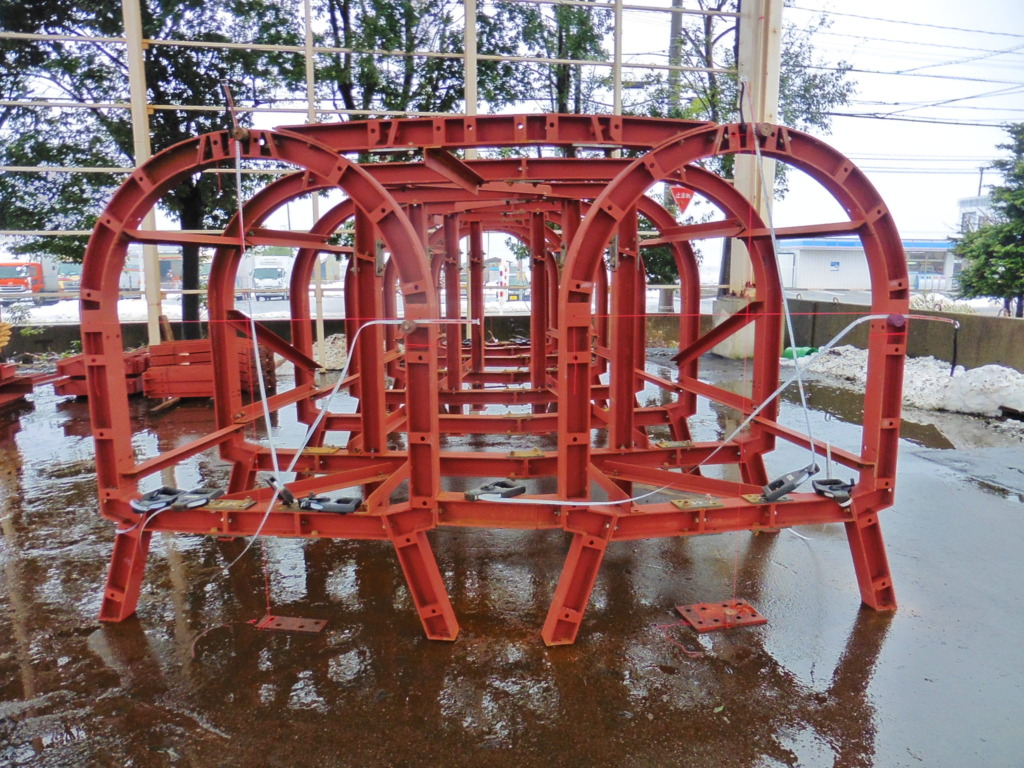 交差部用セントル|北陸建工グループ