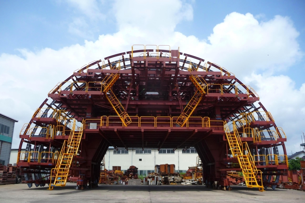 拡幅部用スライドセントル|北陸建工グループ